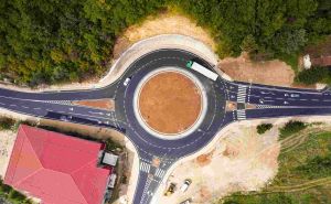 Završen milionski projekat: Evo kako izgleda novi kružni tok u Hadžićima