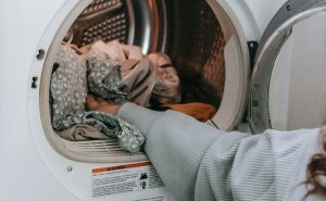 Odjeća vam se skupila nakon pranja: Evo kako da je vratite na normalnu veličinu