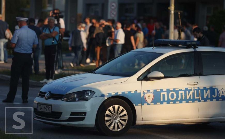 Incident na Sokocu: Napao Crnogorca i oštetio mu Golf, uhapšen je