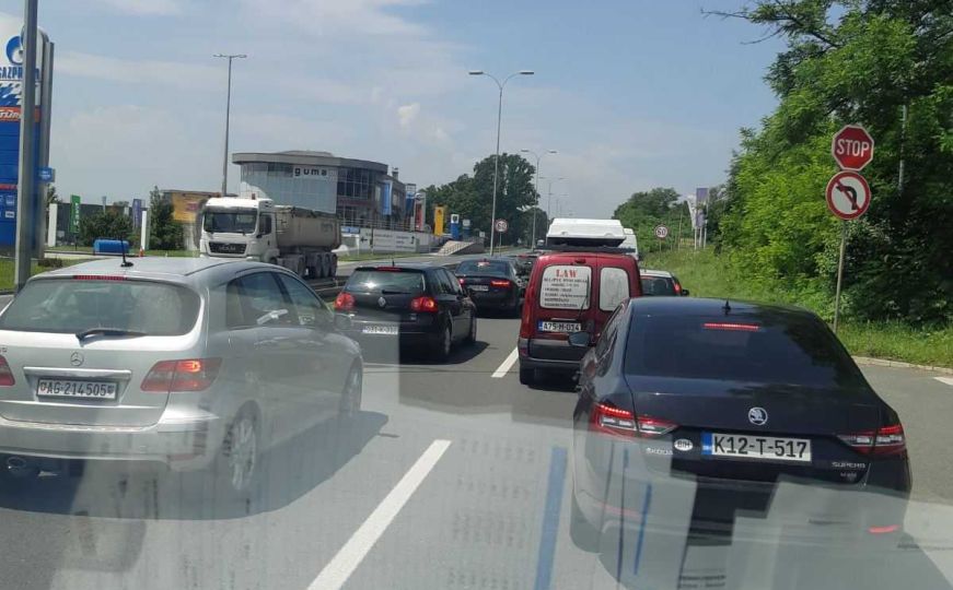 Vozači se masovno žale: Vašar u BiH zaustavio saobraćaj