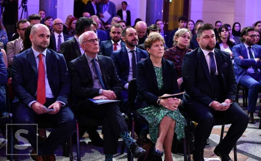 Američki senatori u Vijećnici otvorili prvu Sarajevsku sigurnosnu konferenciju