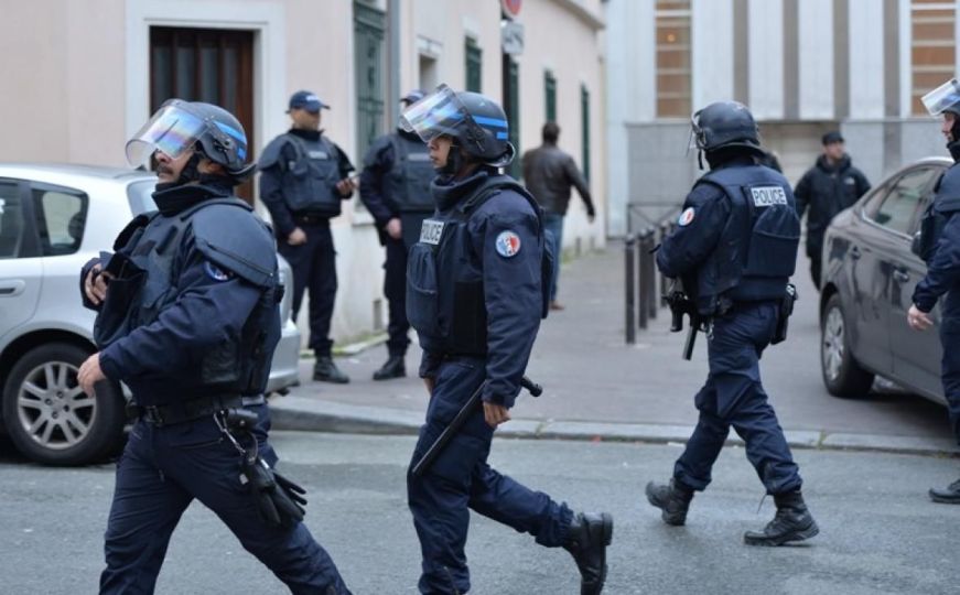 Nova drama u Parizu: Zbog mogućeg terorističkog napada evakuirana palača Versailles