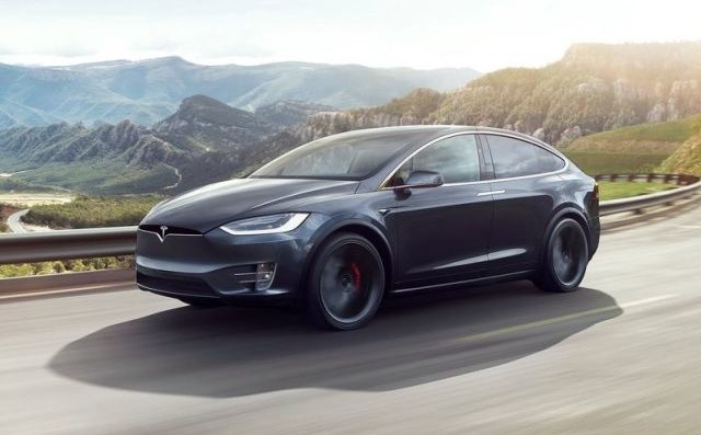 Tesla povlači iz prodaje 55.000 vozila, evo zbog čega