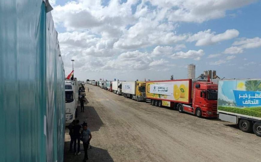 Konačno: Dvadeset kamiona pomoći ušlo u Gazu!