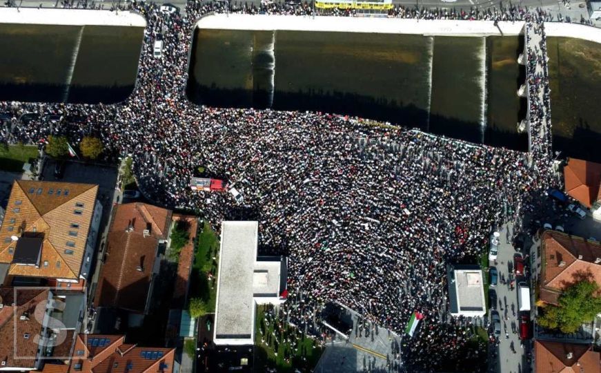 Pogledajte kako je iz zraka izgledao skup podrške Palestini u Sarajevu