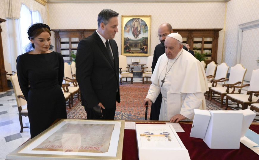 Stigla i do Vatikana: Papa Franjo vlasnik povelje kralja Tvrtka I Kotromanića