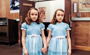 Kubrickove jezive blizanke: Kako izgledaju 33 godine nakon premijere kultnog filma