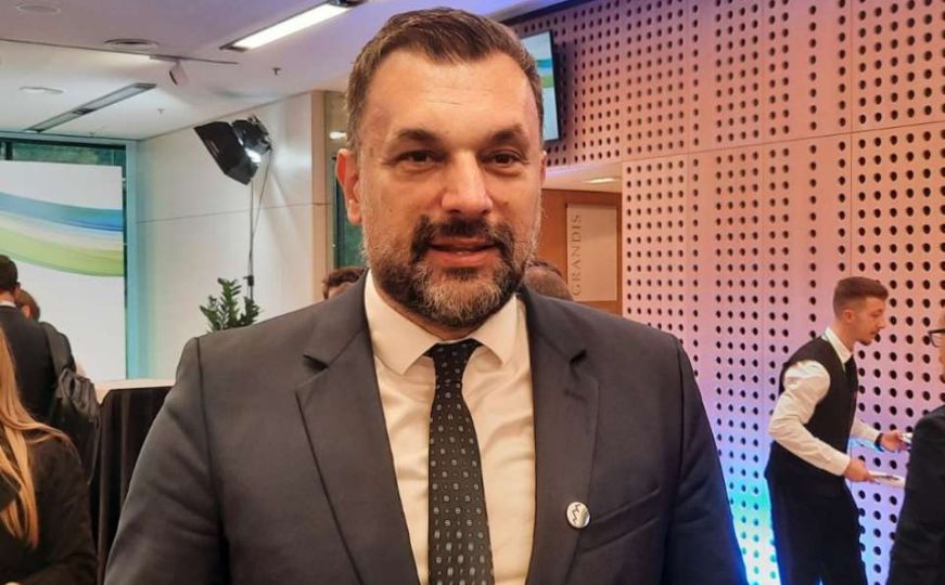Konaković u Sloveniji: 'Odluka o početku pregovora bila bi pljuska za prorurske i proistočne snage'