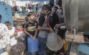 Kolaps vodovodnog sistema u Gazi, stanovnici prisiljeni piti prljavu morsku vodu