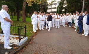 Bihać: Ljekari održali prvi štrajk upozorenja