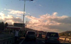 Udes na ulazu u Sarajevo, u nesreći učestvovala tri vozila