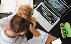 Ne zanemarujte simptome: Prijeti li vam burnout?