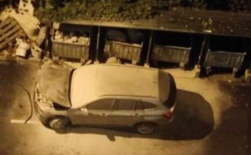 U večernjim satima: U Sarajevu izgorio BMW, policija vrši uviđaj