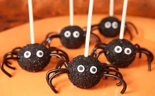 'Jezivi' recepti za Noć vještica: Da li biste probali čokoladne pauke ili vještičje jabuke?