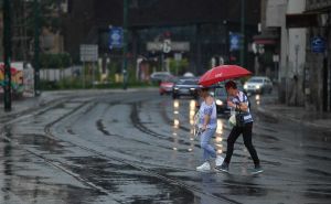 Upaljen narandžasti meteoalarm, stiže orkanski vjetar i jake padavine: "Poduzmite mjere opreza!"