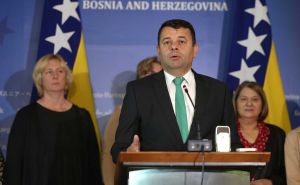 Ministar Sevlid Hurtić hospitaliziran na UKC Tuzla
