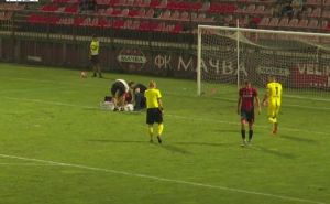 Dramatične scene u Srbiji: Mladi fudbaler (18) doživio infarkt tokom utakmice