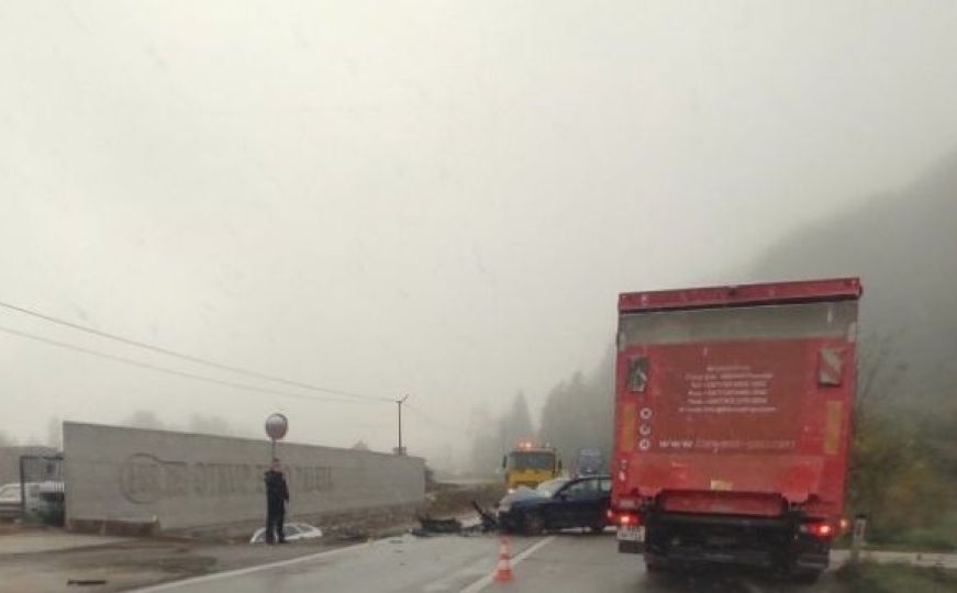 U sudaru u Busovači povrijeđene dvije vozačice