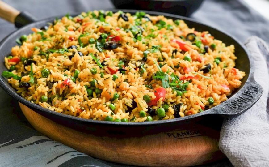 Ispirate li rižu prije kuhanja? Evo šta kažu profesionalni kuhari