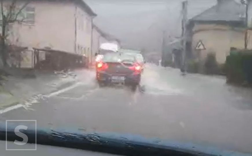 Nevrijeme stiglo u Bosnu i Hercegovinu: Pogledajte poplavljene ceste u Jablanici