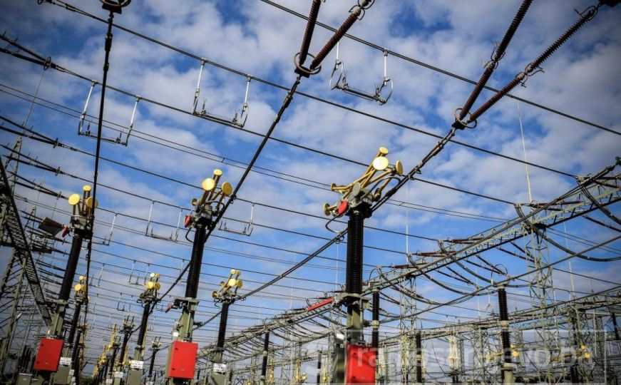 Elektroprivreda objasnila: Ko po novom zakonu ima pravo na javno snabdijevanje strujom