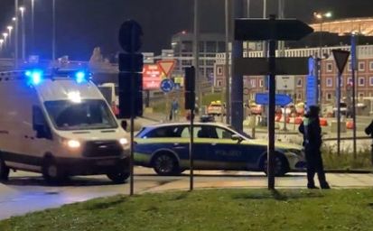 Opsadno stanje u Hamburgu: Automobilom uletio na aerodrom, uzeo djecu za taoce pa pucao