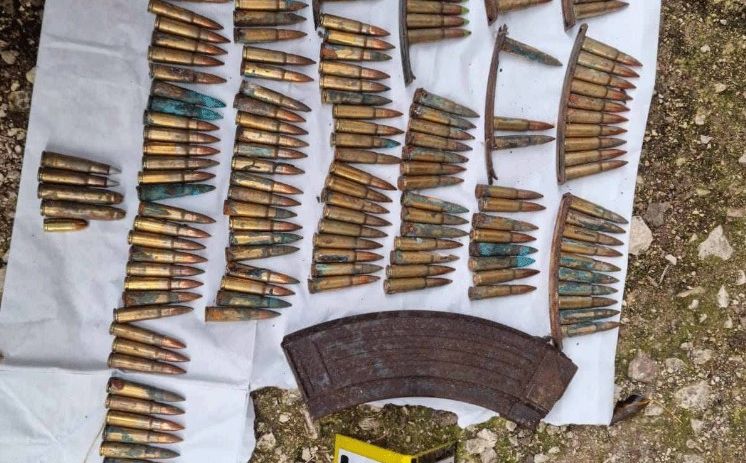 Akcija "Kalibar" na Sokocu: U napuštenoj kući pronađen arsenal oružja
