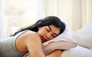 Savjeti stručnjaka: Dvije poze za spavanje koje eliminišu bolove u leđima