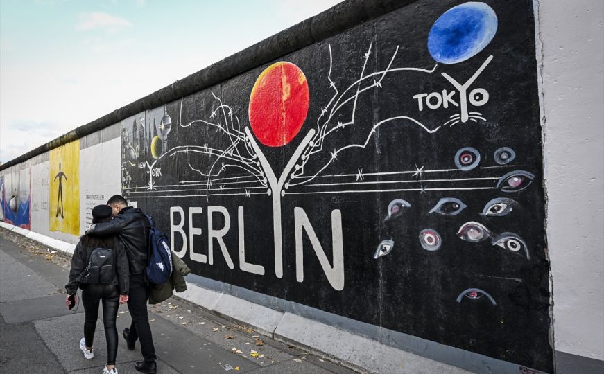Prošle su 34 godine od pada Berlinskog zida: 'Željezna zavjesa' koja je podijelila Europu