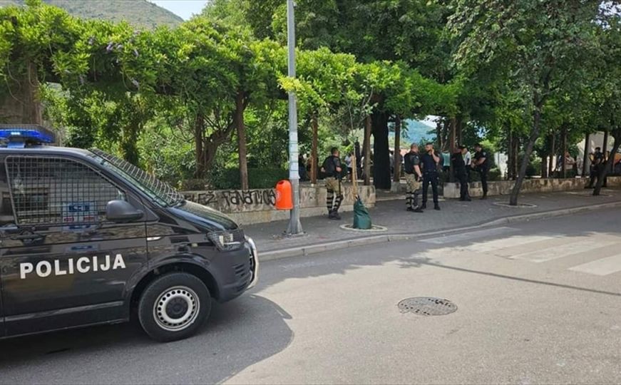 Velika potraga u Hercegovini: Naoružani napadač opljačkao poštara - poznato i kako ga je 'namamio'
