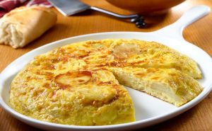 Prijedlog za jeftini i brzi ručak: Krompiruša od par sastojaka - gotova za čas