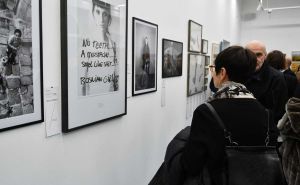 ŠTO TE NEMA: Održana prva dobrotvorna aukcija umjetničkih djela u galeriji Manifesto