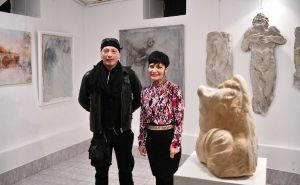 'Mala retrospektiva': Otvorena multimedijalna izložba Adisa Eliasa Fejzića