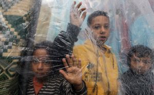 Nevrijeme uništilo izbjegličke kampove za Palestince na jugu Pojasa Gaze: 'Ako ima ljudskosti...'