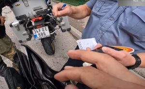 Policajac iz Jablanice zaustavio turiste zbog preticanja, oni ga podmitili: Uzeo 20 eura