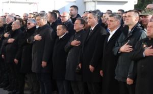 Bećirović se poklonio žrtvama Vukovara: Ono što je krenulo ovdje 1991., kulminiralo je u Srebrenici