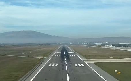 Pogledajte fascinantno slijetanje aviona u Skoplje