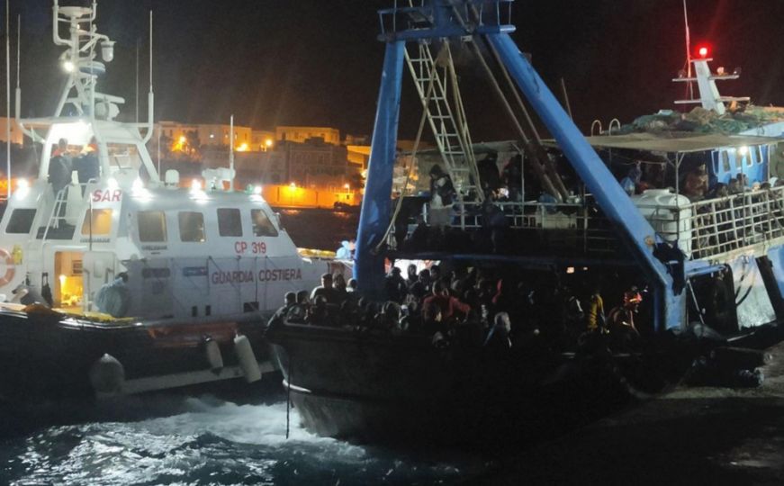 Brod s migrantima potonuo u Italiji: Poginula dvogodišnja djevojčica, osam nestalih