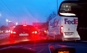 Velike gužve u centru Sarajeva: Građani se žale, kiša pogoršava saobraćaj
