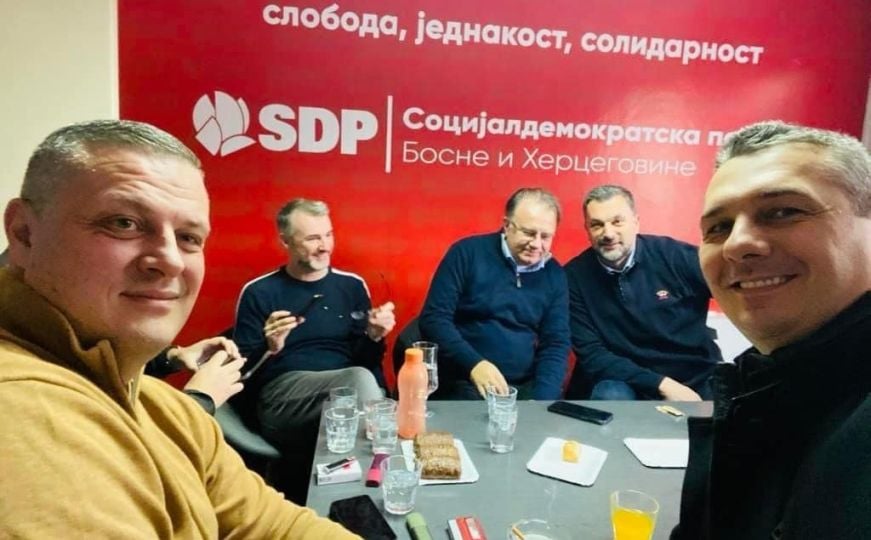 Mijatović s liderima Trojke obilježio Dan državnosti u B. Luci: "Mi smo braća i za BiH živimo!"