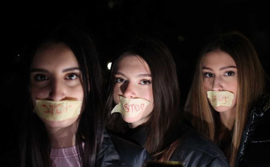 Solidarnost s Palestinom: Učenici Druge gimnazije izveli performans u Sarajevu