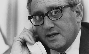 Rolling Stone: 'Henry Kissinger, voljeni ratni zločinac američke vladajuće klase, konačno je umro'
