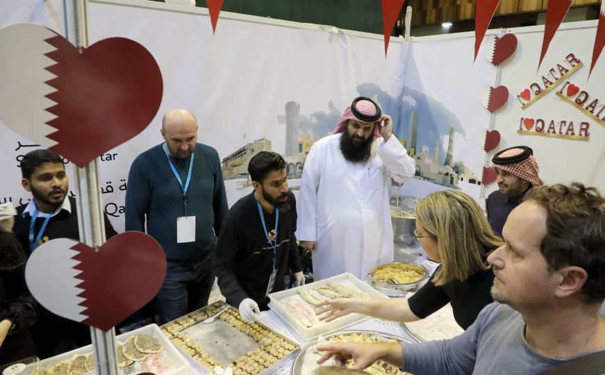 Ambasador Katara na Diplomatskom zimskom bazaru: Drago nam je da možemo pomoći djeci u BiH