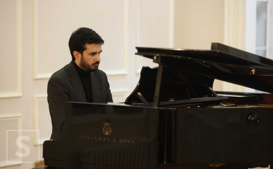 Svečani decembarski dani: Italijanski pijanista Anthony Ciaccio održao koncert u Sarajevu