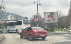 Saobraćajni kolaps u centru Sarajeva: Sudarila se dva vozila, na terenu policija