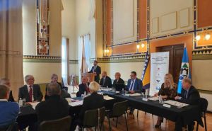Održana konferencija o odnosima BiH i Srbije: 'O ovome političari nemaju vremena da pričaju...'