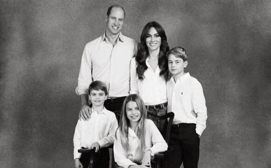 Princ i princeza od Walesa podijelili božićnu čestitku s prekrasnom porodičnom fotografijom