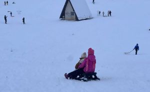 Dječije radosti na Bjelašnici: Ovako izgleda veselje na snijegu