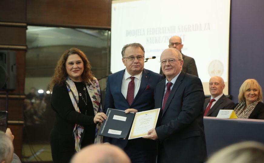 Uručene nagrade najboljim naučnicima u FBiH: Posebno priznanje dobio Enes Karić