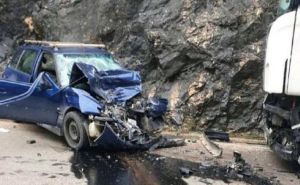 Saobraćajna nesreća u BiH: Sudarili se automobil i šleper